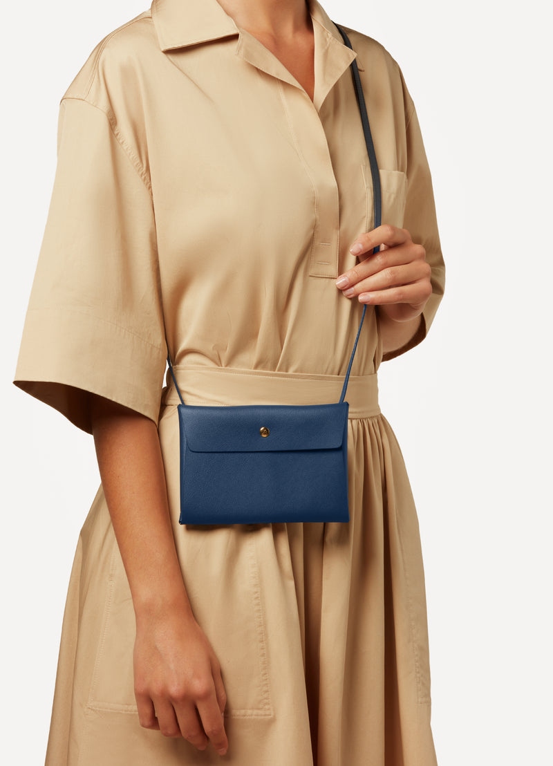 LARGE LEATHER ENVELOPE WITH SHOULDER STRAP