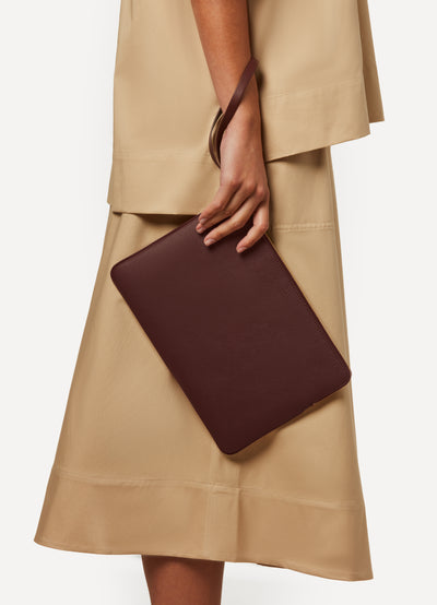 THE LEATHER POUCH