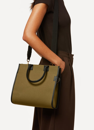 THE SMALL CARRY-ALL TOTE BAG
