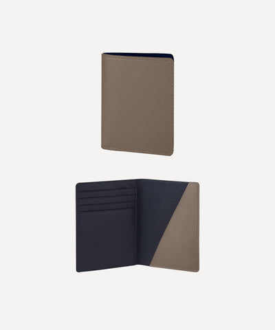 LE PORTE-PASSEPORT CUIR GRIS