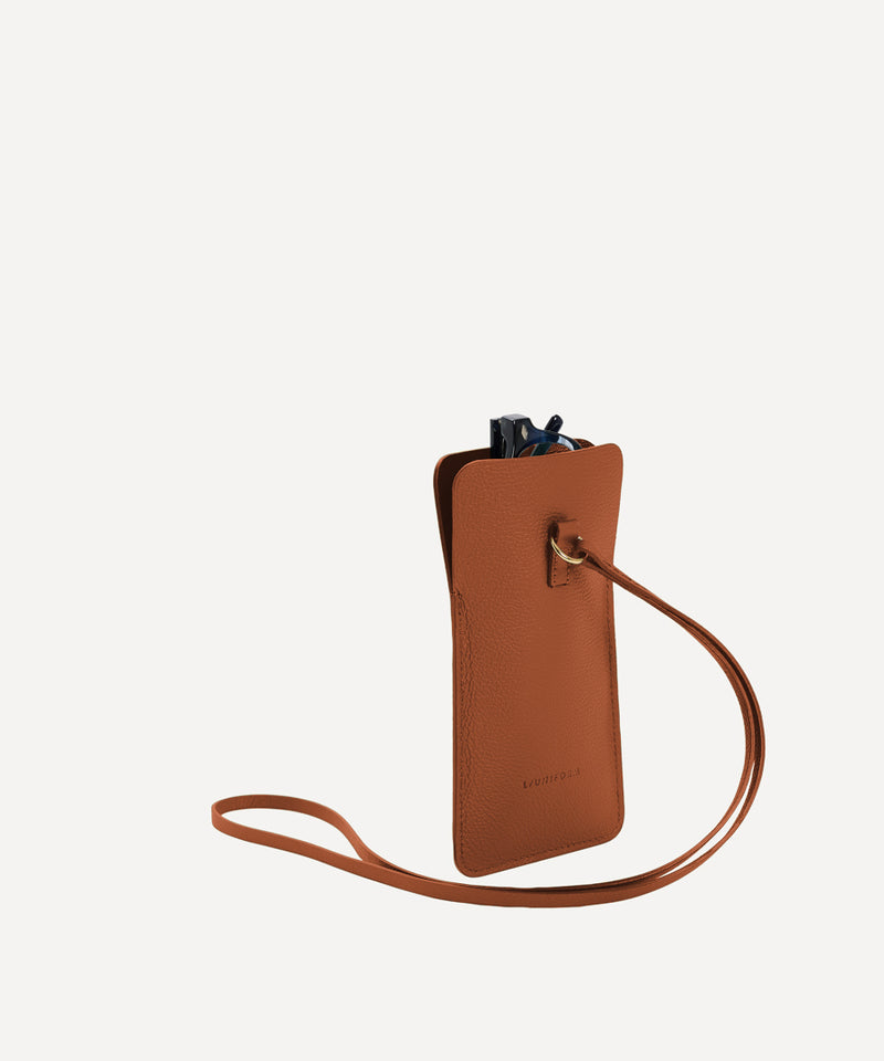 THE LEATHER GLASSES CASE KHAKI