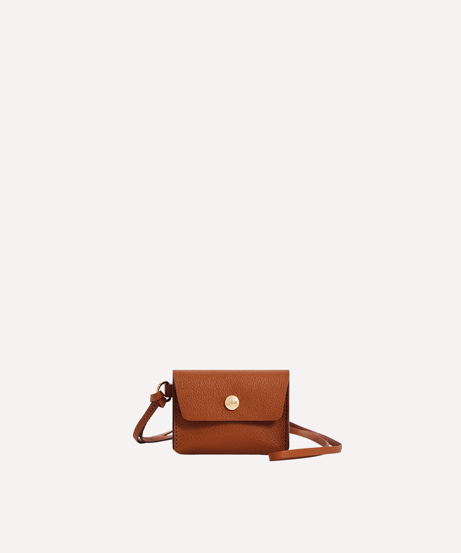 L'ÉTUI À AIRPODS MARRON