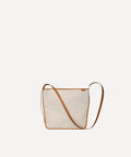 Le sac Petit Postier L/UNIFORM en toile quadrille naturelle et en cuir marron vue de face