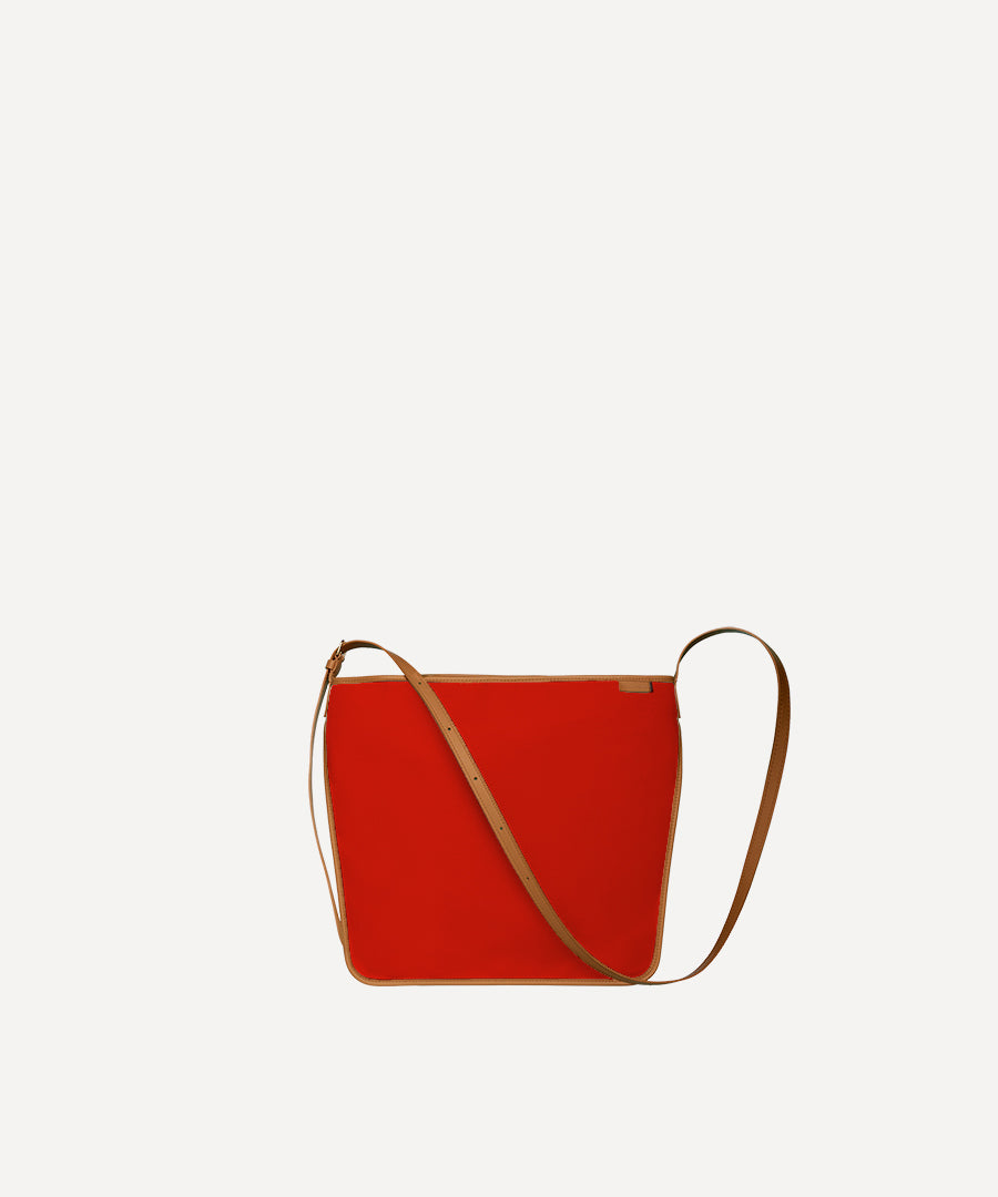 LE PETIT POSTIER ROUGE