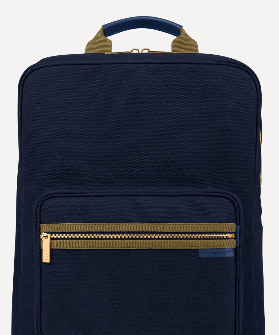 THE LARGE BACKPACK NAVY – L/UNIFORM