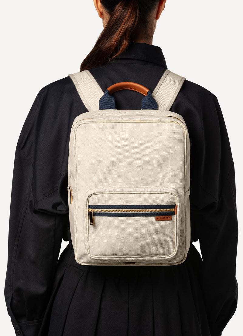 THE SMALL BACKPACK KHAKI