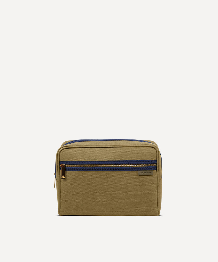 TOILETRY BAG