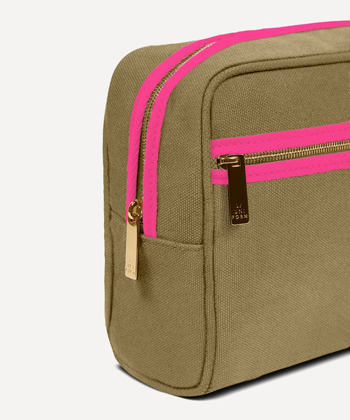 トイレタリーバッグ