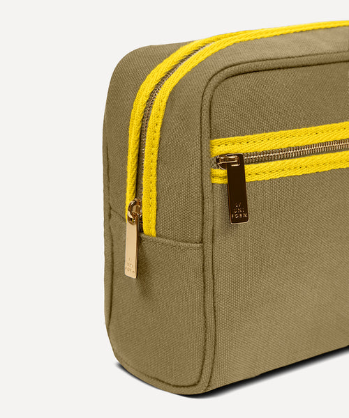 トイレタリーバッグ