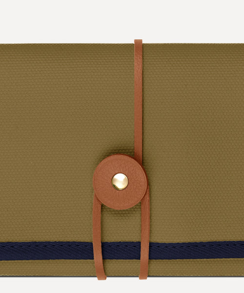 LA TROUSSE PLIABLE KAKI