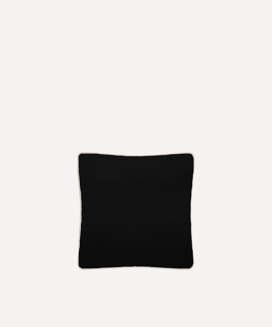 LA HOUSSE DE COUSSIN NOIRE