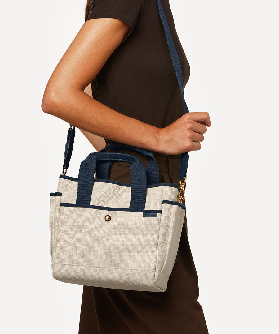 エッセンシャルコレクション – L/UNIFORM