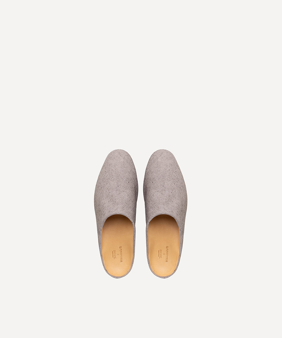 COURTESY SLIPPERS BROWN QUADRILLE